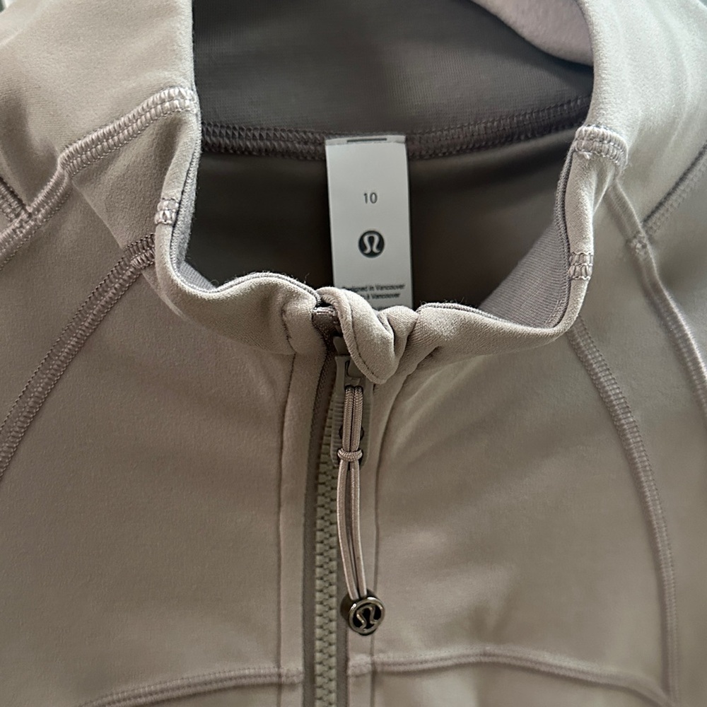 NWT lululemon athletica Define jacket Nulu 10 - Picture 7 of 7